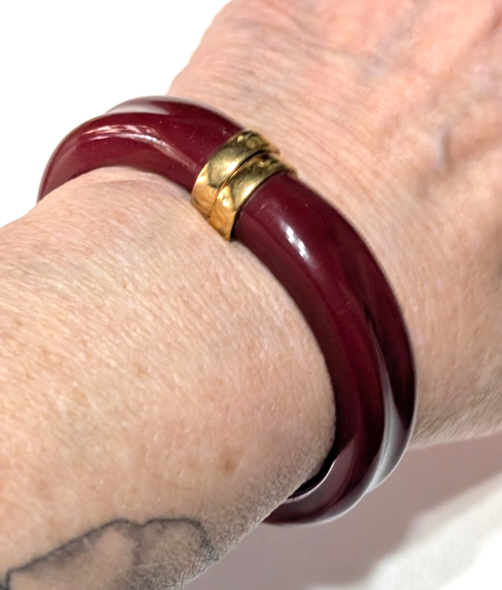 Vintage Avon Hinged Bracelet Bangle, Maroon Lucite Gold-tone Chunky hb‎